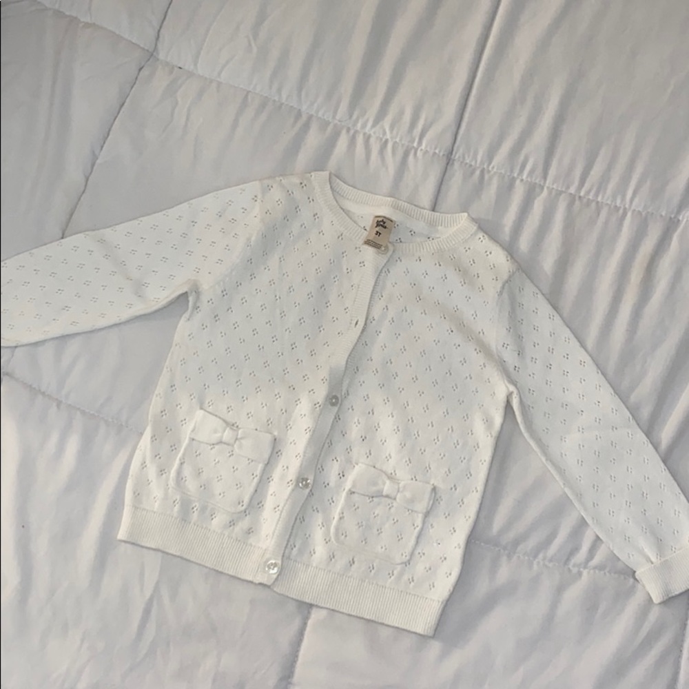 Like new white knit sweater toddler